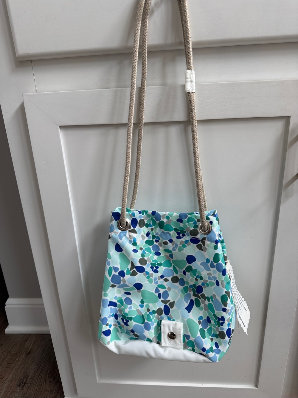 Blue & Teal Pebble-Print Drawstring Crossbody Bag